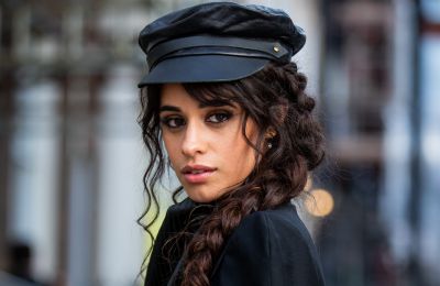 Όταν η Camila Cabello έκλεψε κάτι από το παλάτι του Kensington