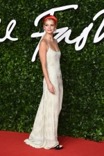 H Pixie Geldof με Prada