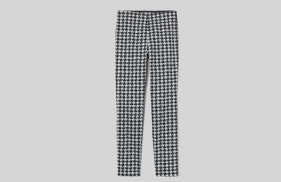 Ψηλόμεσο cargo παντελόνι €29.99 από Pull & Bear