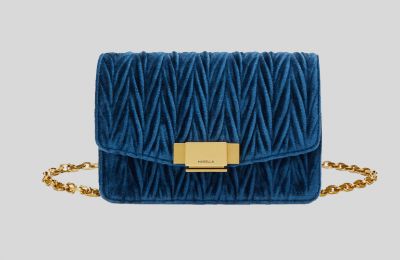 Γαλάζια bucket τσάντα €128 από Marella   
