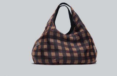 Τσάντα πεταλούδα €49.95 από Zara