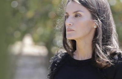 Εύκολη και γρήγορη συνταγή για τα πιο τέλεια χριστουγεννιάτικα μπισκότα 