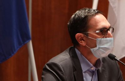 Εύκολη και γρήγορη συνταγή για τα πιο τέλεια χριστουγεννιάτικα μπισκότα 