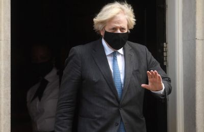 Γιώργος Θεοδότου και Έλις Μισιρλή: Ο ονειρικός γάμος τους στην Λίμνη Κόμο 