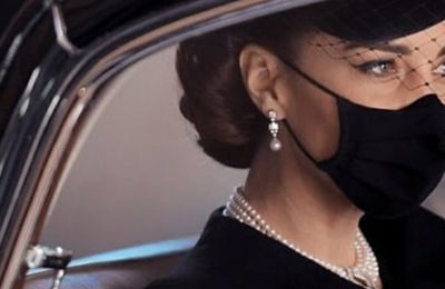 Υιοθετήστε το «no pants look» όπως την Victoria Beckham