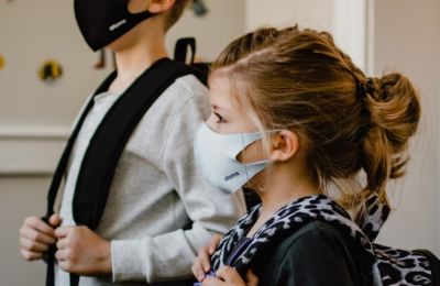 Εύκολη και γρήγορη συνταγή για τα πιο τέλεια χριστουγεννιάτικα μπισκότα 