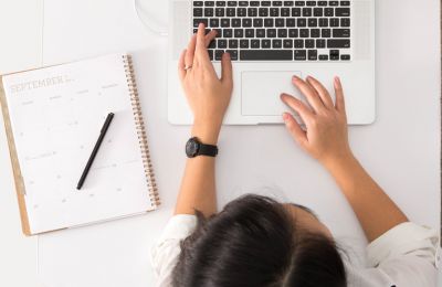 Σαλάτα Κινόα με φασόλια edamame φτιαγμένη στο ηλεκτρικό τηγάνι Saladmaster