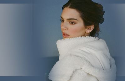 «La Vacanza»: H συνεργασία της Dua Lipa και Donatella Versace που αγάπησε ο κόσμος της μόδας