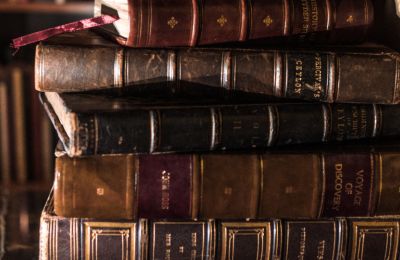 Photo by Claudio Schwarz on Unsplash