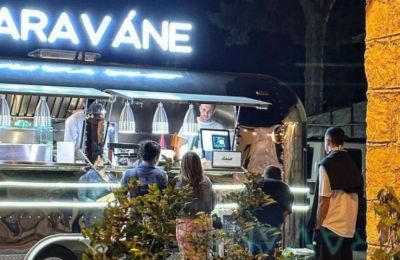 Premium street food από το άρτι αφιχθέν Caravane στη Λεμεσό