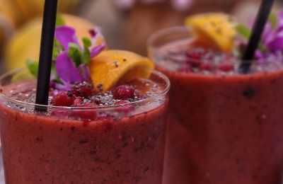 Detox smoothie με πορτοκάλι και κουρκουμά 