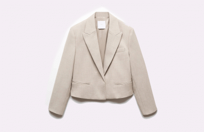 Cropped blazer €69.99 από Mango