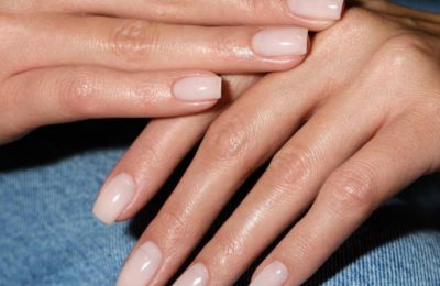 Nude manicure: Η κλασσική εκδοχή του French tip