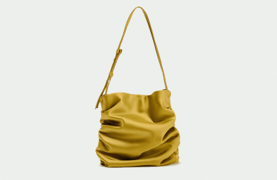 Σατέν τσάντα ώμου από Zara   