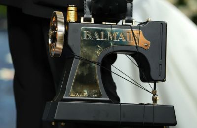Τα πιο ασυνήθιστα αξεσουάρ που είδαμε στο Met Gala