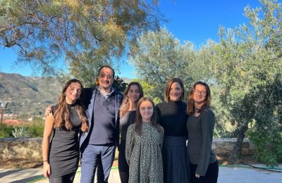 Πρώτη Κυρία: «Οι κόρες μας είναι πολύ περήφανες για τον πατέρα τους»