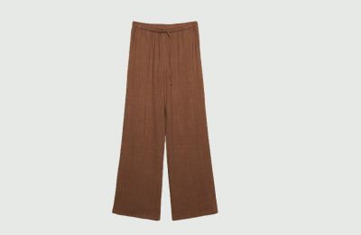 Καφέ λινό παντελόνι από Stradivarius