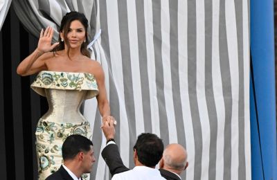 Το φόρεμα που επέλεξε η Lauren Sánchez πριν τον γάμο της