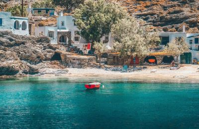 Είναι η Τήνος η νέα Μύκονος;