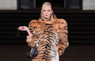 Έκλεψε στην παράσταση η Consani στην Πρεμιέρα του The Tiger της Gucci