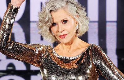 Jane Fonda, Helen Mirren & Gillian Anderson εντυπωσιάζουν στο catwalk