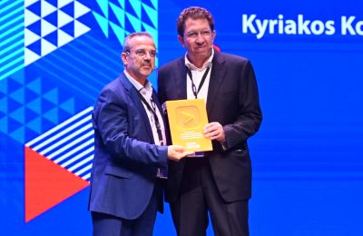 Βραβεύτηκε στη σκηνή του Digital Agenda ο Μάριος Πολυκάρπου