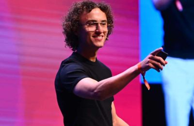Στο Digital Agenda ο 1ος Content Creator που «μεταμορφώθηκε» σε AI