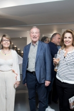 Η Έλενα Σαρρή Βαρνάβα, ο Nick Priestnall και η Ελέγκω Μαντζούρα Κολιός