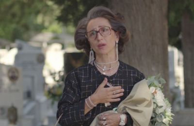 «Θεία Σταματίνα»: Ο πρώτος ίντερσεξ χαρακτήρας στην ελληνική τηλεόραση