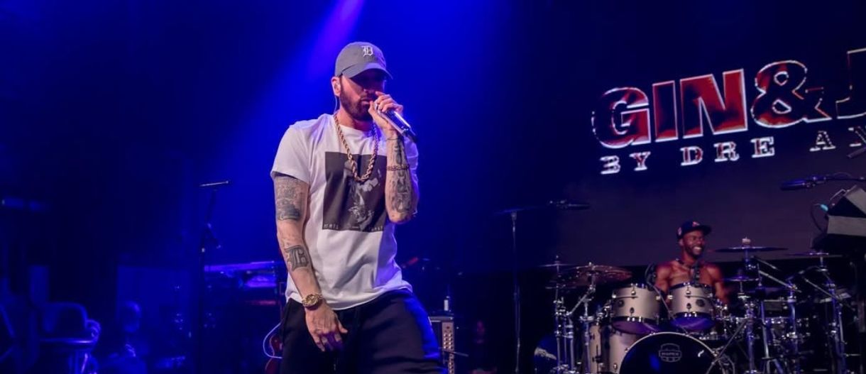 Σε σχέση με την στυλίστρια του ο Eminem 