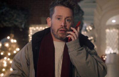 Ο Macaulay Culkin μένει «Home Alone» ξανά μετά από 35 χρόνια