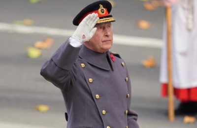 Photo By @theroyalfamily On Instagram 