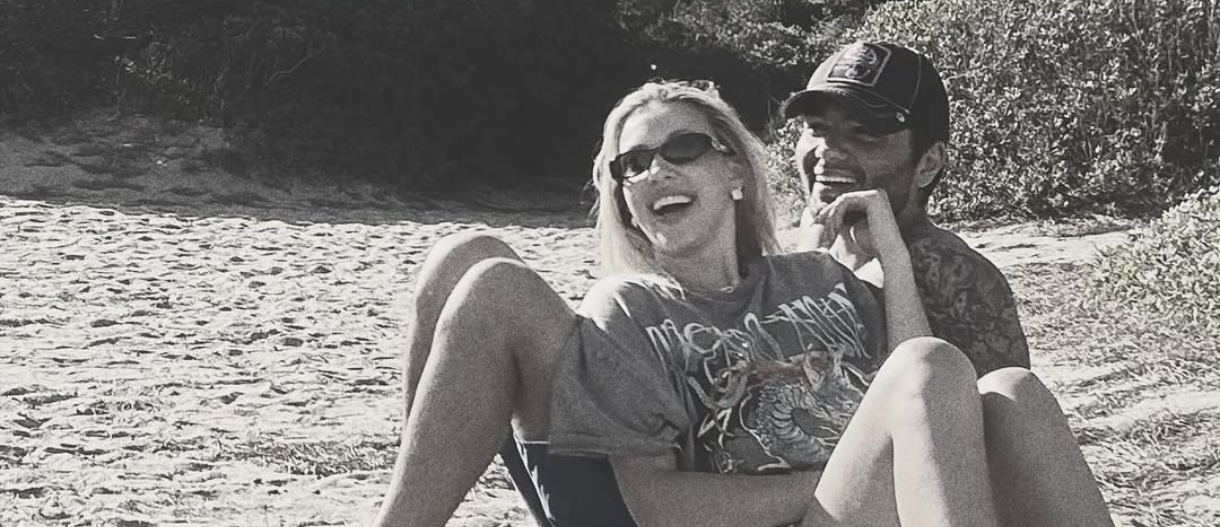 Όσα ξέρουμε για τον γάμο της Καλληφώνη και του Μάστορα