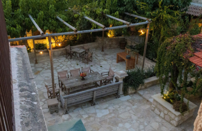 Ένα νέο εστιατόριο στον Κάθηκα, μέσα σε ένα όμορφο μπουτίκ κατάλυμα