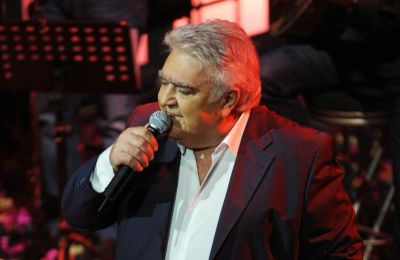 Ο Πασχάλης Τερζής επιστρέφει στη μουσική 