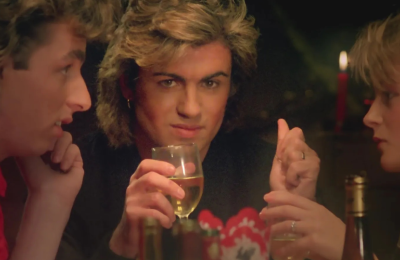 5 άγνωστες ιστορίες για τα πιο αγαπημένα χριστουγεννιάτικα τραγούδια