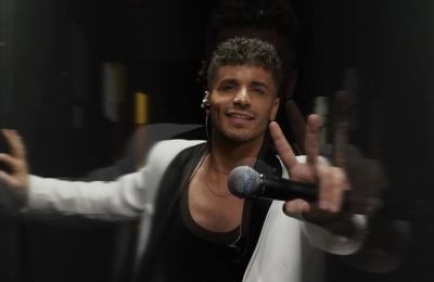 «Κατηγορείς τον Μαζωνάκη και θες να είσαι τραγουδιστής;»