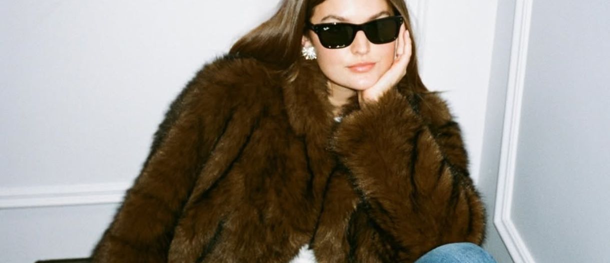 Πώς να συνδυάσεις τη faux γούνα σου για να είσαι ενημερωμένη και cool