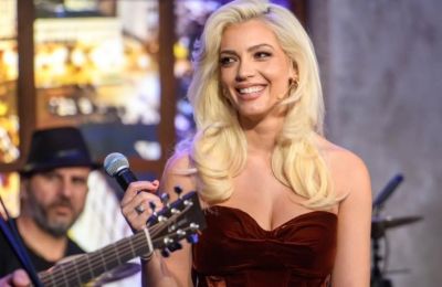 Άντρη Καραντώνη: Το συγκινητικό βίντεο με τον αδελφό της 