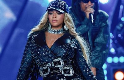 Η Beyoncé είναι και επίσημα δισεκατομμυριούχος