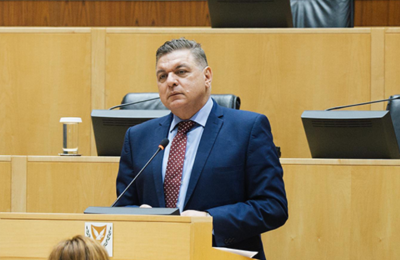 «Να λες τα σύκα σύκα...» και να λες όχι και στον Νίκο Σύκα