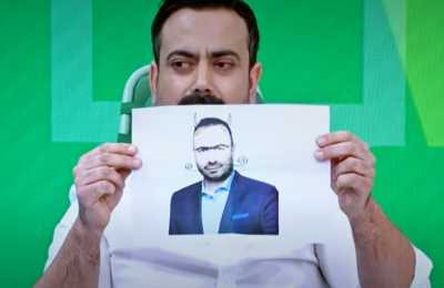 Κύπρια ηθοποιός έκρυβε στην τσάντα της φωτογραφία του Τάσου Τρύφωνος