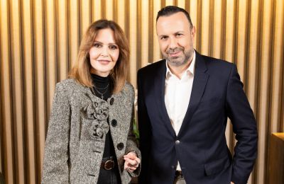 Κάτια Δανδουλάκη: «Έχω χάσει πολλά λεφτά στο θέατρο»