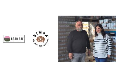 Το Bean Bar αγκαλιάζει τα αδέσποτα σκυλάκια του Simba Animal Aid