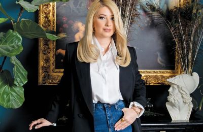 Δείτε την Αννίτα Δημητρίου με total denim look και πιο όμορφη από ποτέ