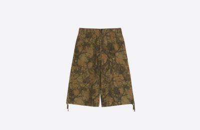 Βερμούδα με τύπωμα από Bershka   