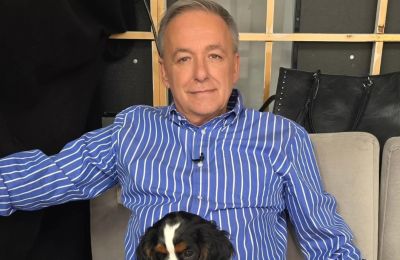 Μικρούτσικος: Έκανε πρόταση γάμου στην σύντροφό του