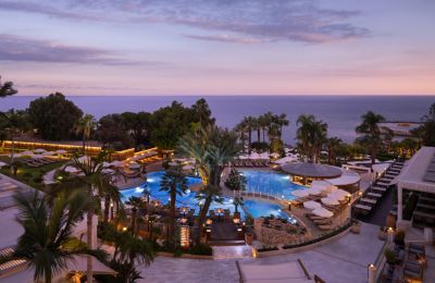 Το Πάσχα βρίσκει τη θέση του δίπλα στη θάλασσα