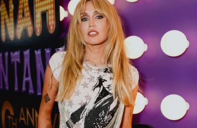 Hannah Montana: Το iconic φόρεμα που επέλεξε για την 20η επέτειο