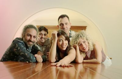 Ένα live με disco-retro διάθεση έρχεται στη Λάρνακα